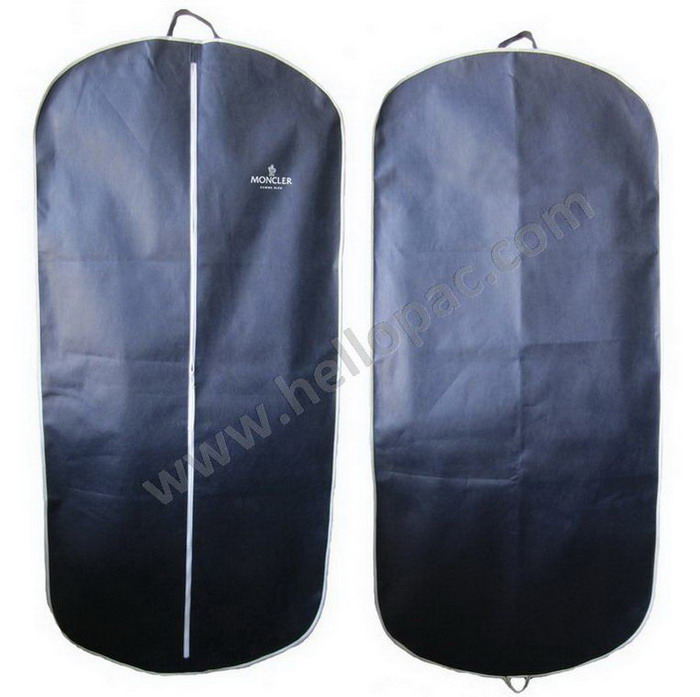 Recyclable Marketing Promotion Foldable Oval Shape Non Woven Suit Cover with Carriable Tote Handle and Zipper Closure for the Storage of Clothes